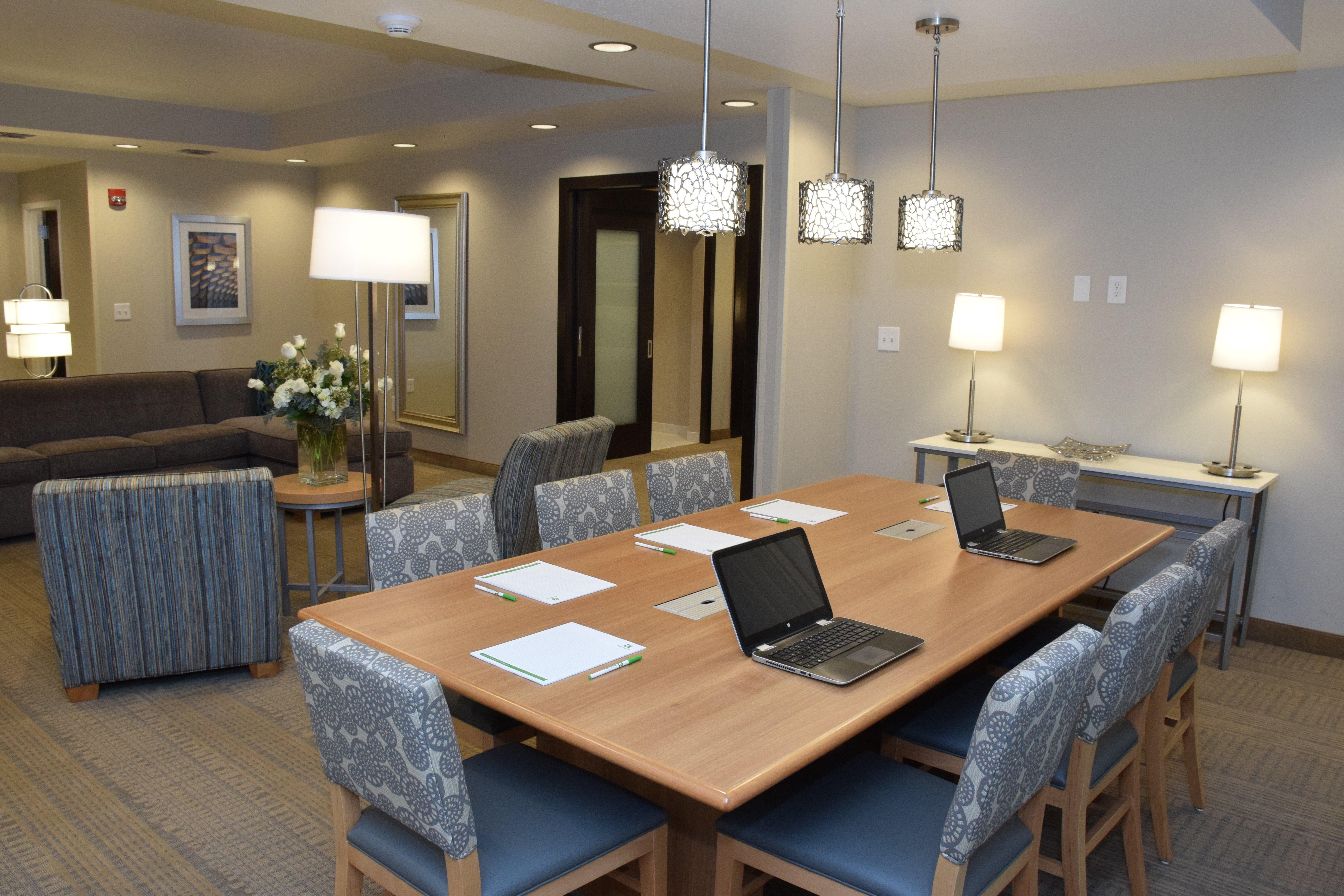 Holiday Inn Cincinnati North West Chester By Ihg Esterno foto